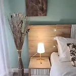 Апартаменты Le Ptit Ecrin Du Lerins