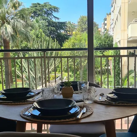 Appartement Le Ptit Ecrin Du Lerins *