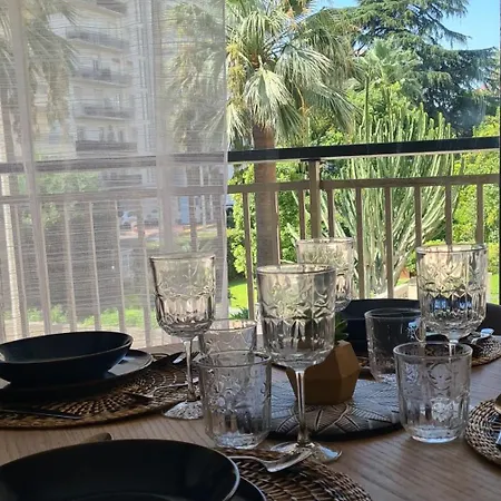 Lägenhet Le Ptit Ecrin Du Lerins