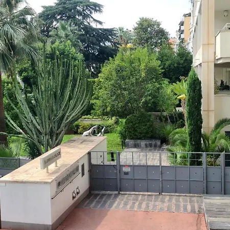 Lägenhet Le Ptit Ecrin Du Lerins